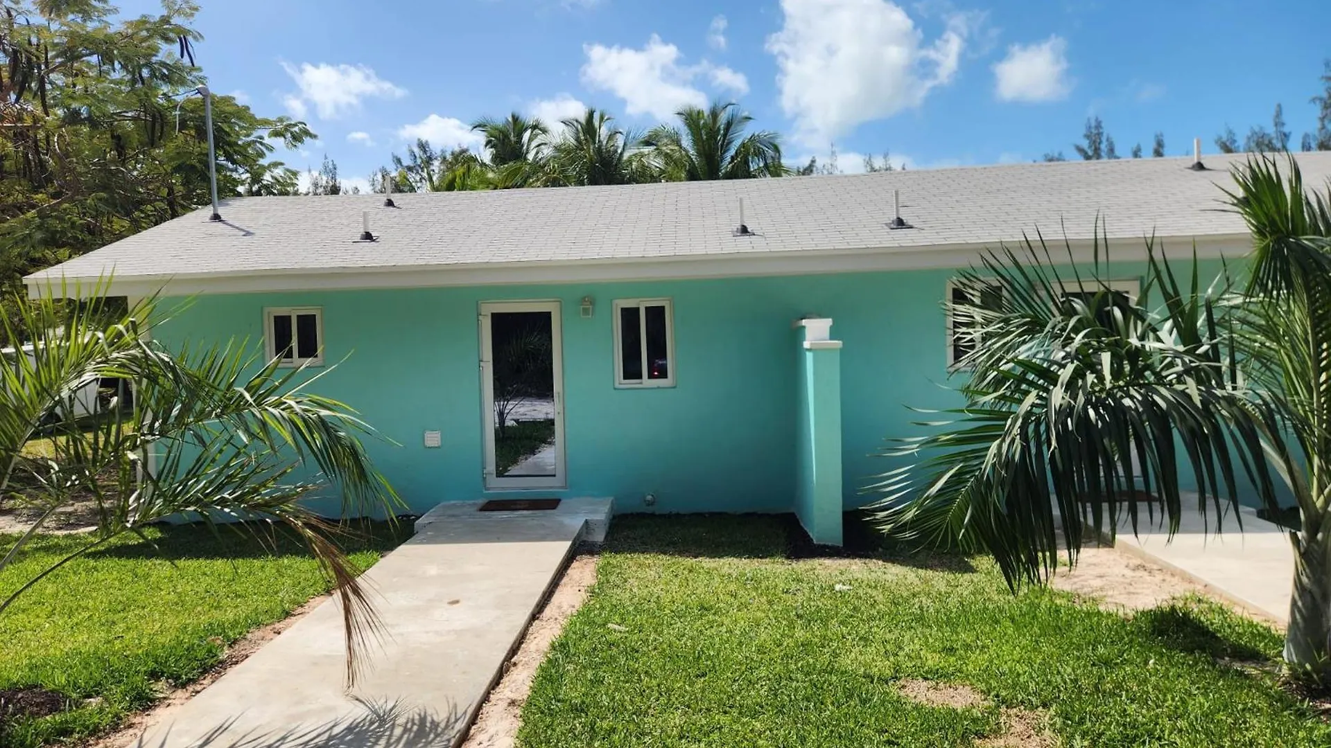 Apartamento By The Bay Rentals Rock Sound Bahamas